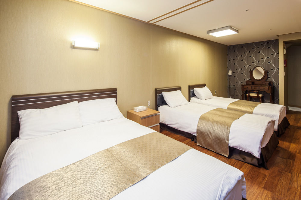 Western Coop Hotel & Residence Dongdaemun Seoul Exterior photo